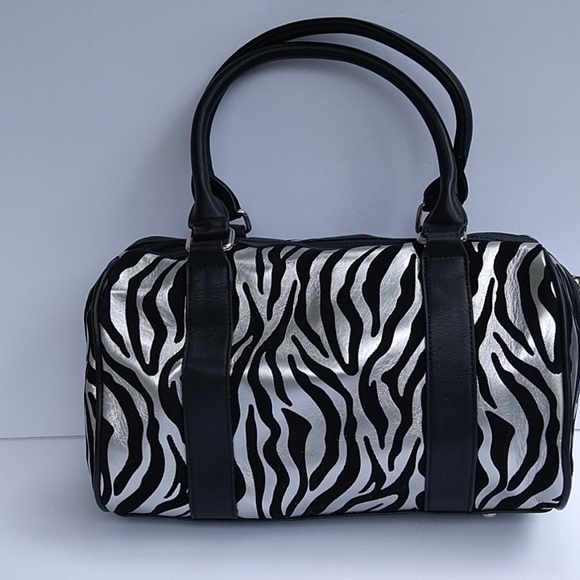 Tote - Picture 2 of 4